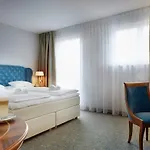 Palac Na Wodzie & 3*