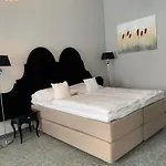 Palac Na Wodzie & Aparthotel