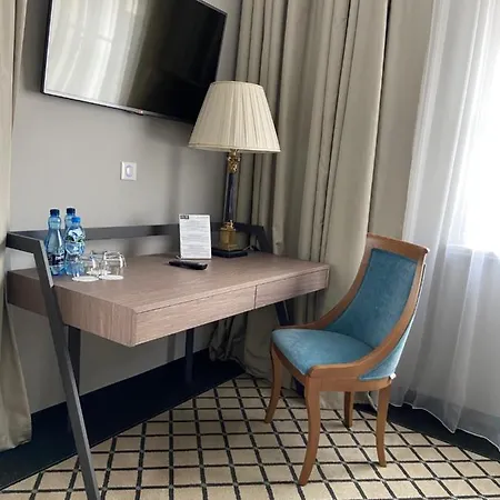 Palac Na Wodzie & Jelení Hora