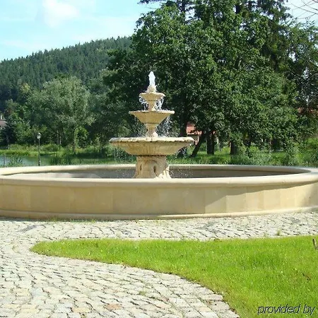 Palac Na Wodzie & Aparthotel Jelení Hora