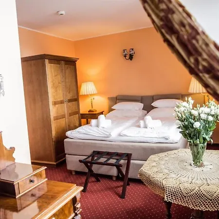 Aparthotel Palac Na Wodzie & Jelení Hora