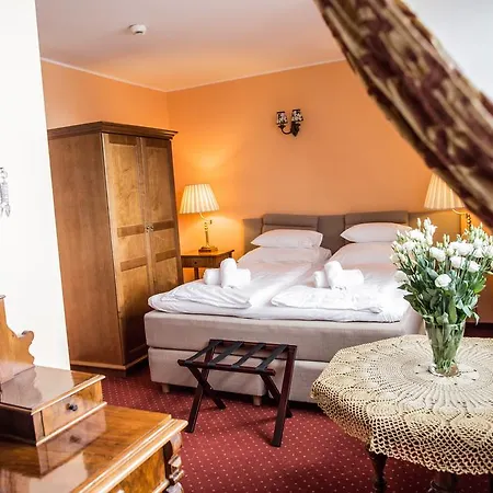 Palac Na Wodzie & 4* Jelení Hora