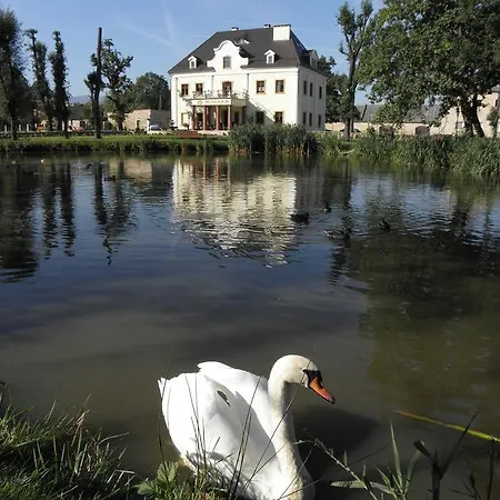 Lägenhetshotell Palac Na Wodzie & Jelenia Góra