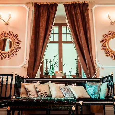 Palac Na Wodzie & Aparthotel 4*