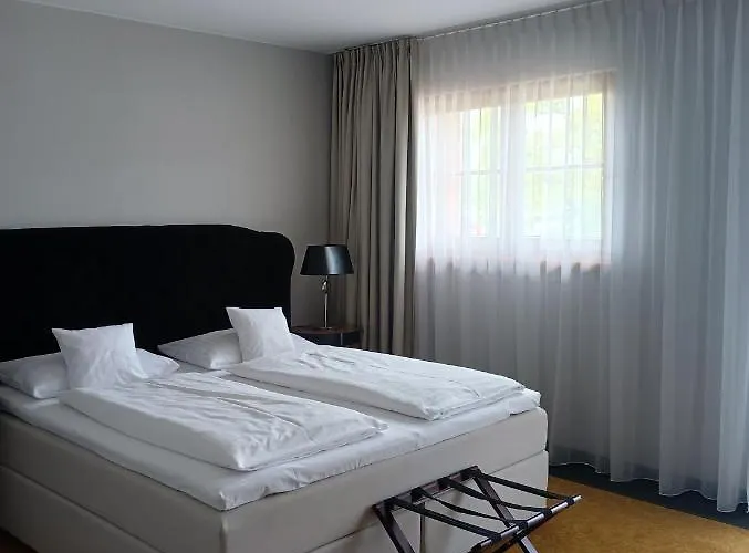 Aparthotel Palac Na Wodzie & Jelenia Gora
