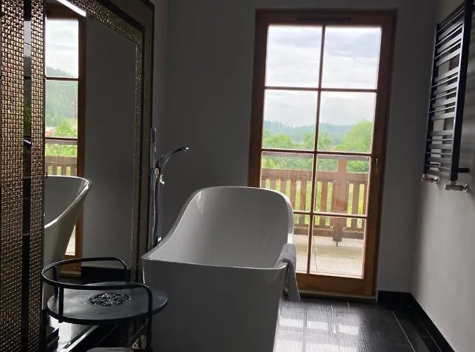 Palac Na Wodzie & 4* Jelenia Gora