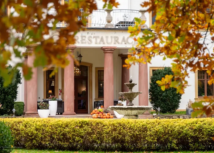 Palac Na Wodzie & Aparthotel Jelenia Gora