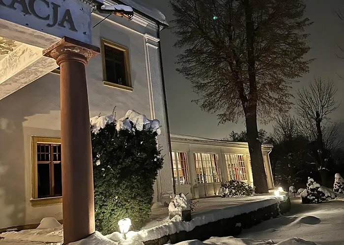 Palac Na Wodzie & 4*