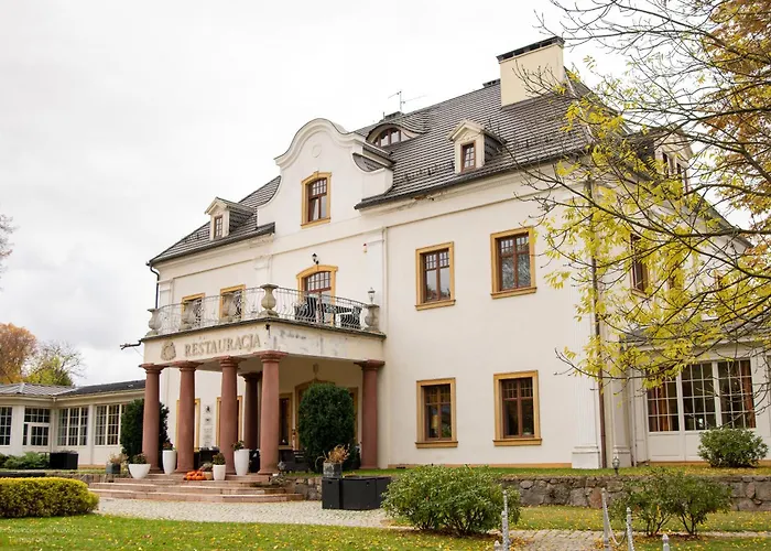 Palac Na Wodzie & Aparthotel 4*