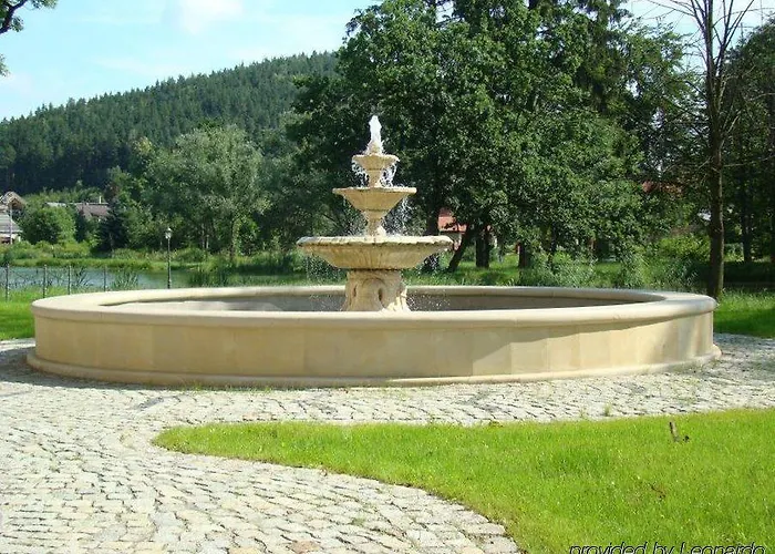 Palac Na Wodzie & Apartahotel Jelenia Góra