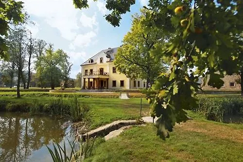 Palac Na Wodzie & Aparthotel