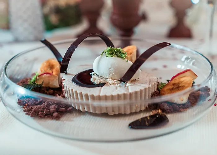 Aparthotel Palac Na Wodzie & Jelenia Gora