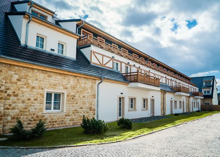 Palac Na Wodzie & 4* Jelenia Gora
