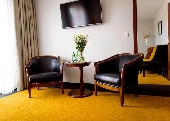 Palac Na Wodzie & 4* Jelenia Góra