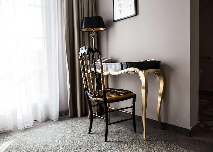 Palac Na Wodzie & 4* Jelenia Góra